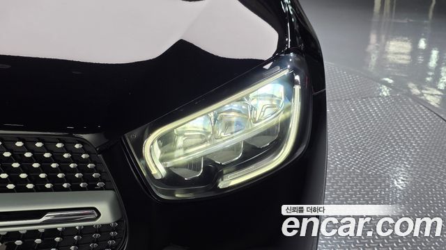 Mercedes-Benz GLC-Class 2020 — photo 8