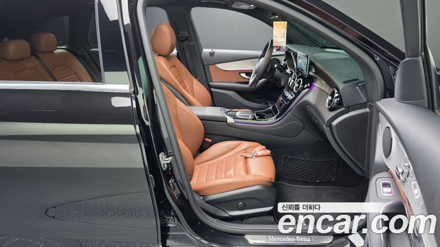 Mercedes-Benz GLC-Class 2020 — photo 16