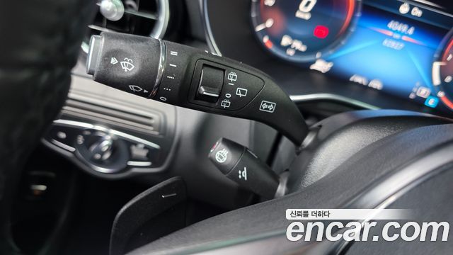 Mercedes-Benz GLC-Class 2020 — photo 28