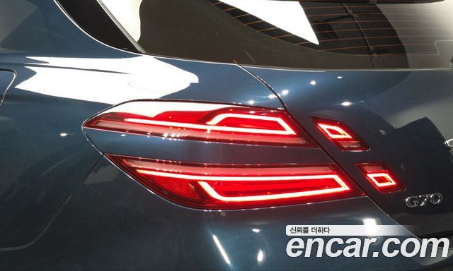 Genesis G70 2025 — photo 9