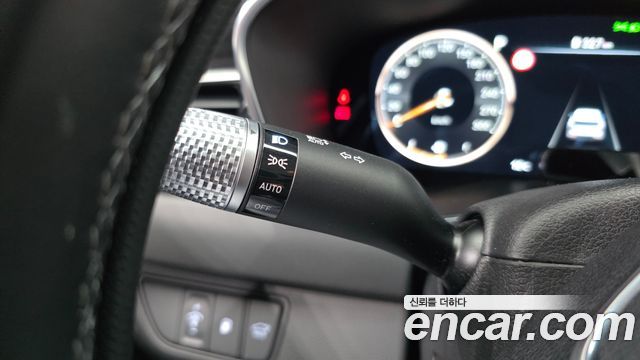 Genesis G70 2025 — photo 30