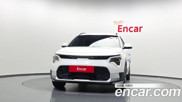 Kia Niro 2023 — photo 3