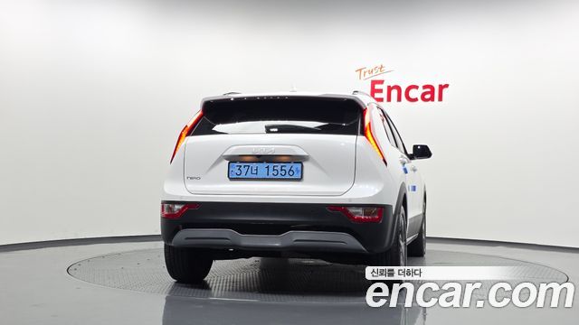 Kia Niro 2023 — photo 4