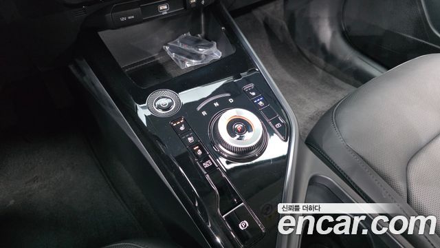 Kia Niro 2023 — photo 12