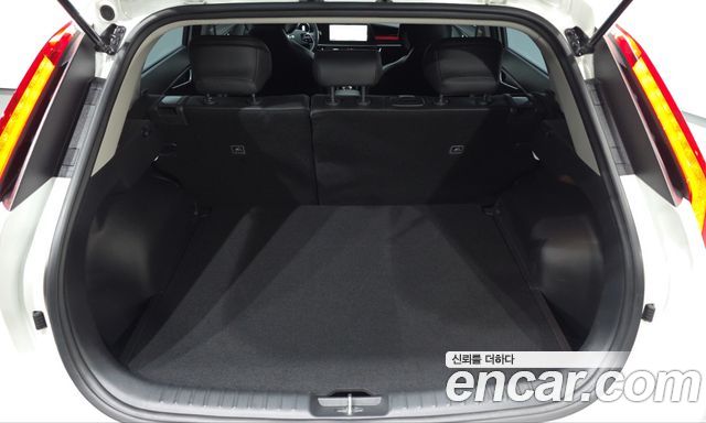 Kia Niro 2023 — photo 23