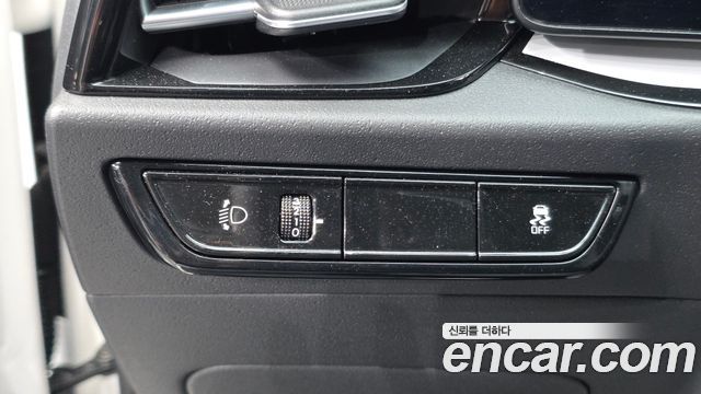 Kia Niro 2023 — photo 25
