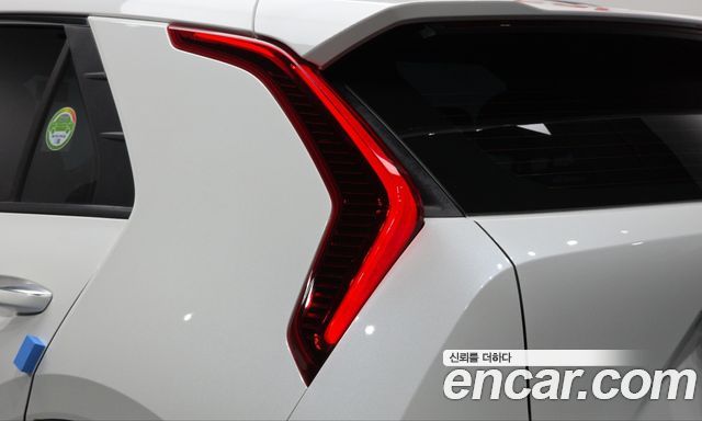 Kia Niro 2023 — photo 9