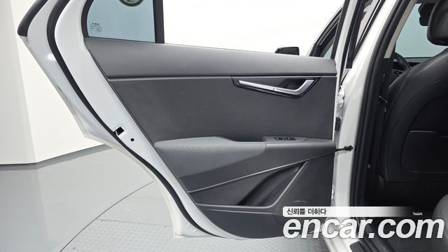 Kia Niro 2023 — photo 15