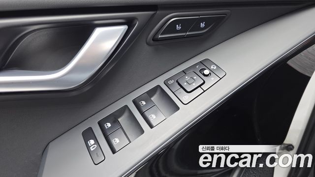 Kia Niro 2023 — photo 28