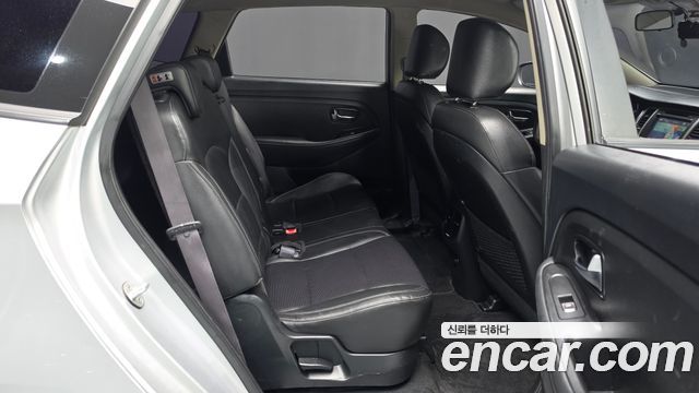 Kia Carens 2018 — photo 17
