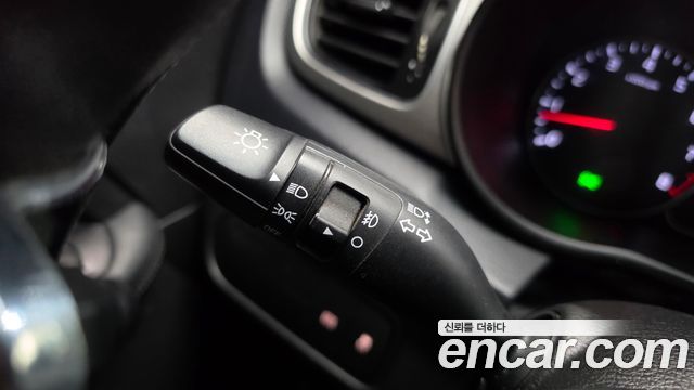 Kia Carens 2018 — photo 21