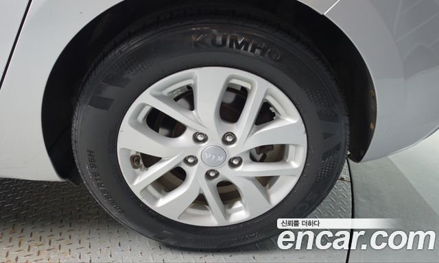 Kia Carens 2018 — photo 7