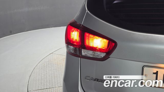 Kia Carens 2018 — photo 9