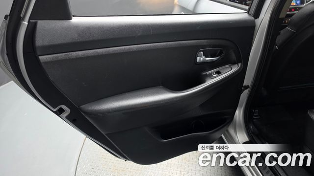Kia Carens 2018 — photo 15