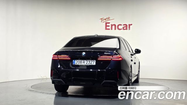 BMW 5-Series 2025 — photo 4