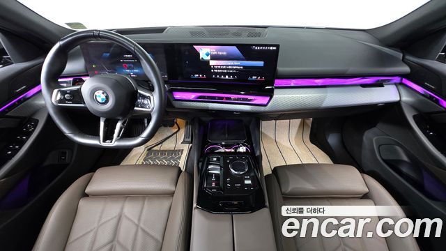 BMW 5-Series 2025 — photo 10
