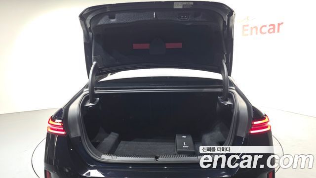BMW 5-Series 2025 — photo 24