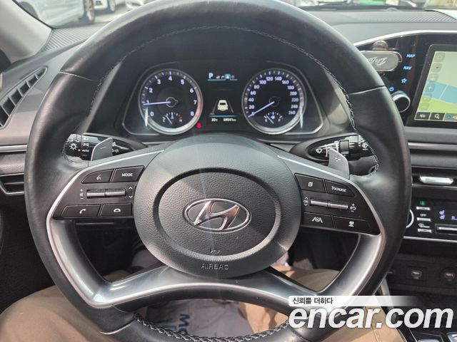 Hyundai Sonata 2023 — photo 12