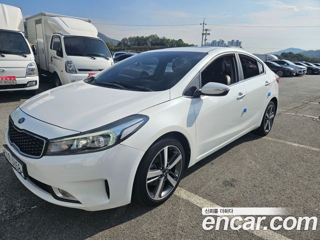 Kia K3 2017 — photo 2