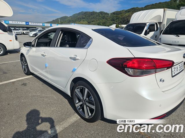 Kia K3 2017 — photo 5