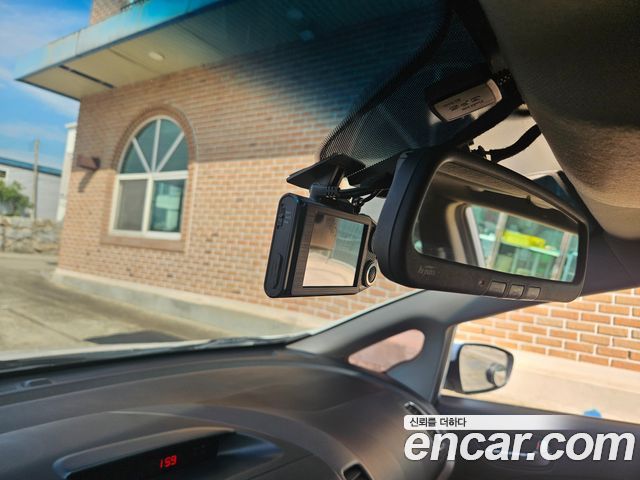 Kia K3 2017 — photo 11