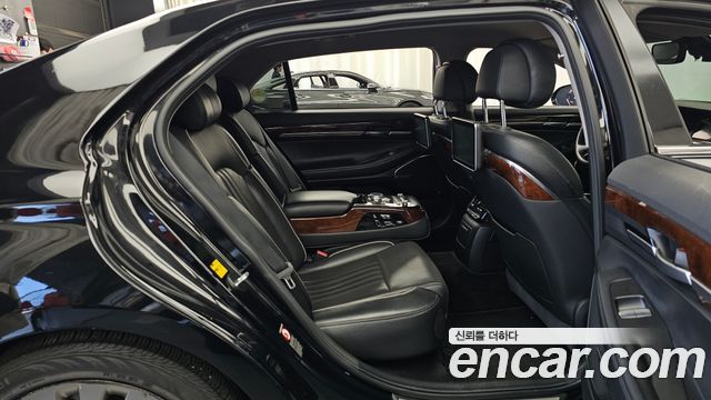 Genesis EQ900 2016 — photo 12