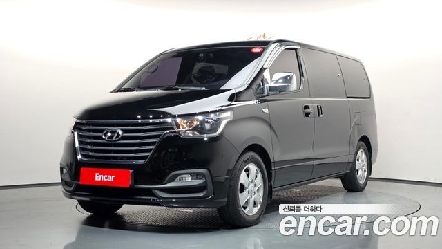 Hyundai Starex 2019 — photo 1