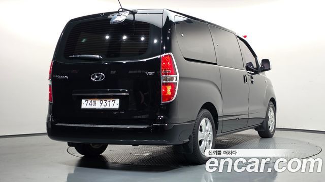 Hyundai Starex 2019 — photo 2