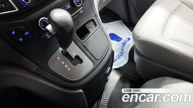 Hyundai Starex 2019 — photo 9