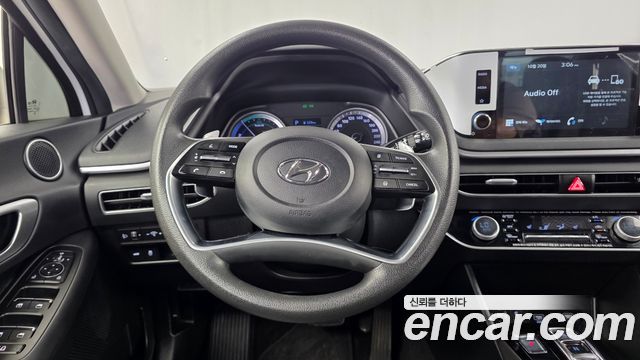 Hyundai Sonata 2020 — photo 19