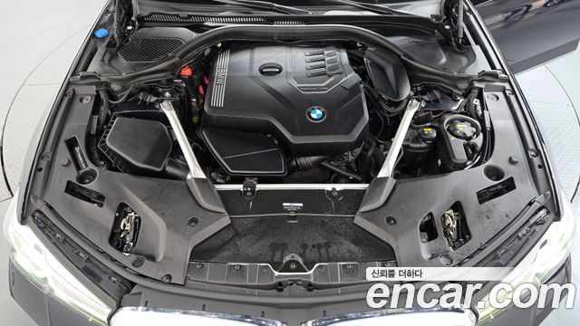 BMW 5-Series 2022 — photo 6