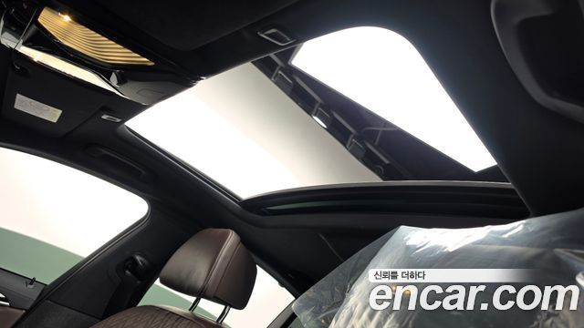 BMW 5-Series 2022 — photo 22