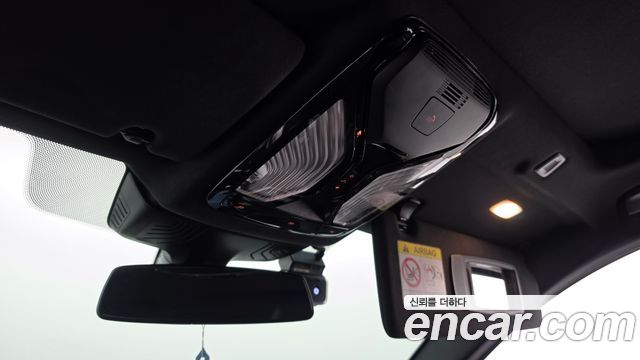 BMW 5-Series 2022 — photo 26
