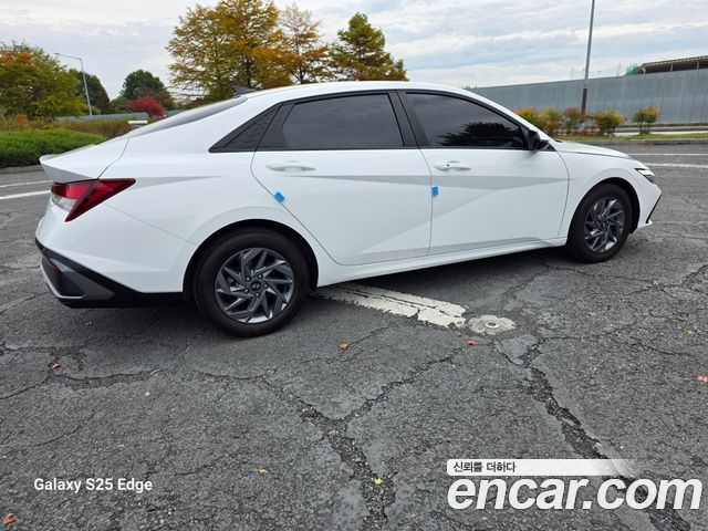 Hyundai AVANTE 2024 — photo 4