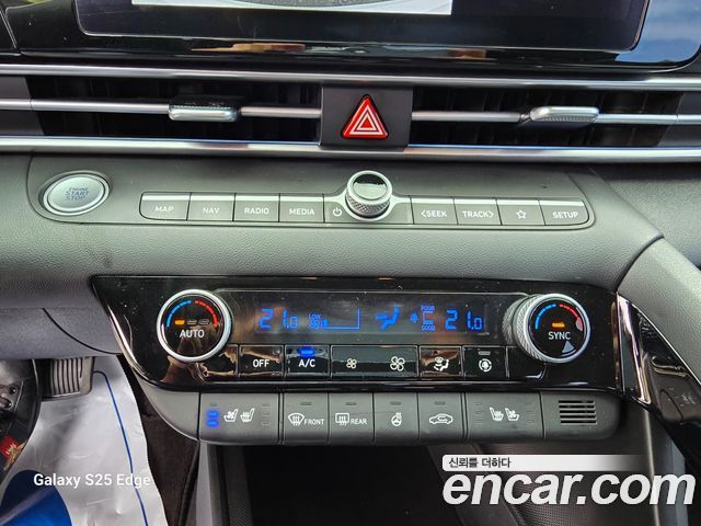 Hyundai AVANTE 2024 — photo 16