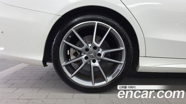 Mercedes-Benz C-Class 2017 — photo 5