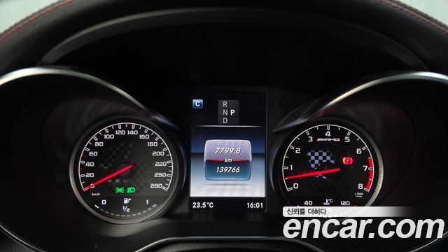 Mercedes-Benz C-Class 2017 — photo 11