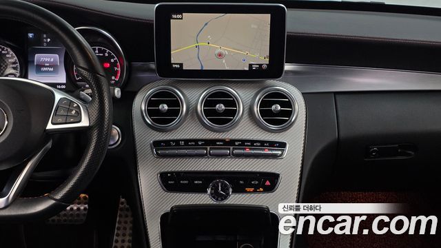 Mercedes-Benz C-Class 2017 — photo 20