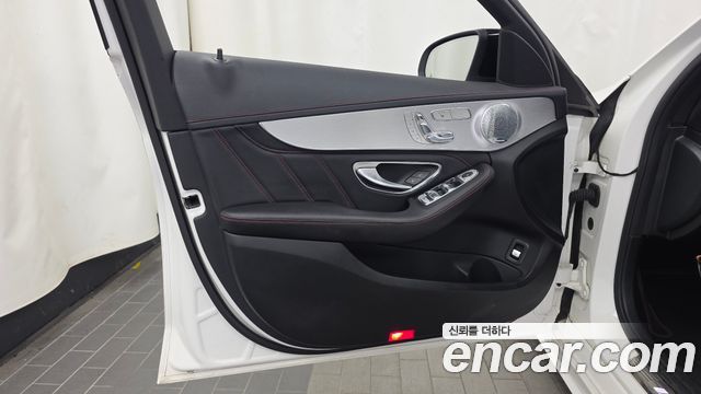 Mercedes-Benz C-Class 2017 — photo 14