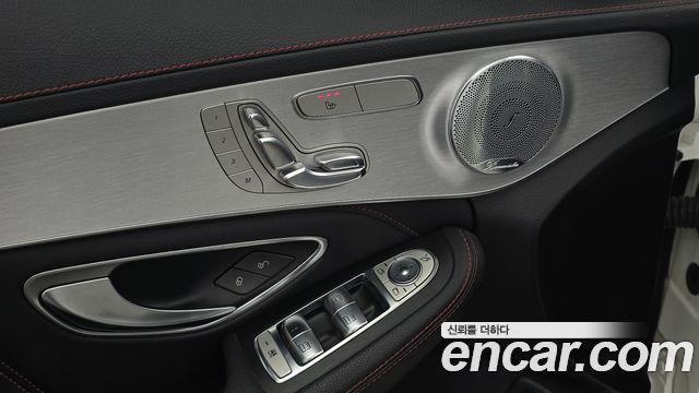 Mercedes-Benz C-Class 2017 — photo 16