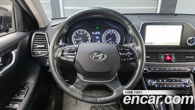 Hyundai Grandeur 2018 — photo 18