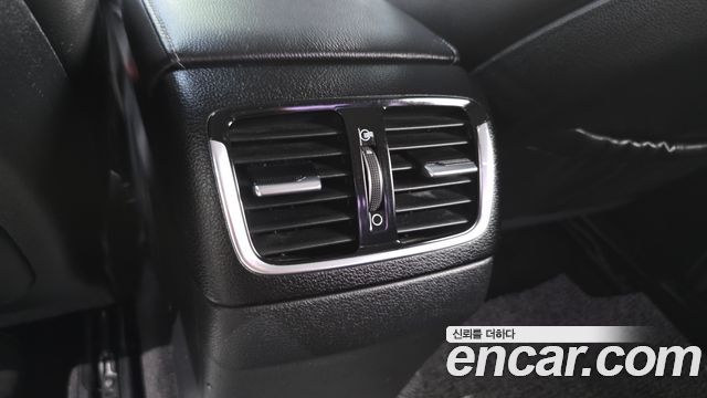 Hyundai Grandeur 2018 — photo 30