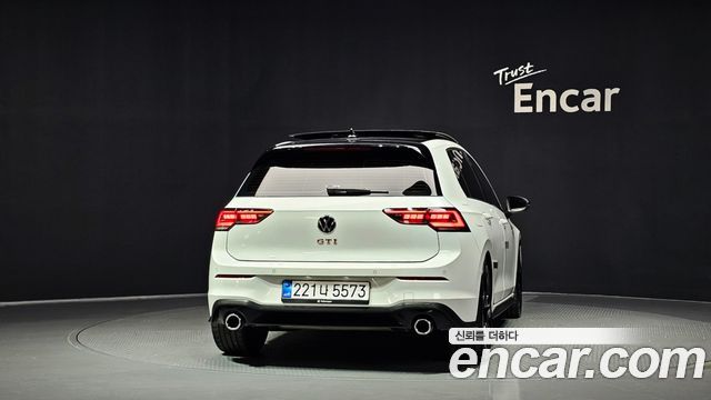 Volkswagen Golf 2025 — photo 4