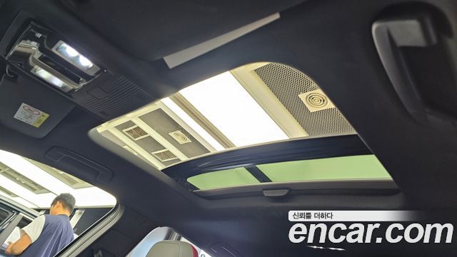 Volkswagen Golf 2025 — photo 28