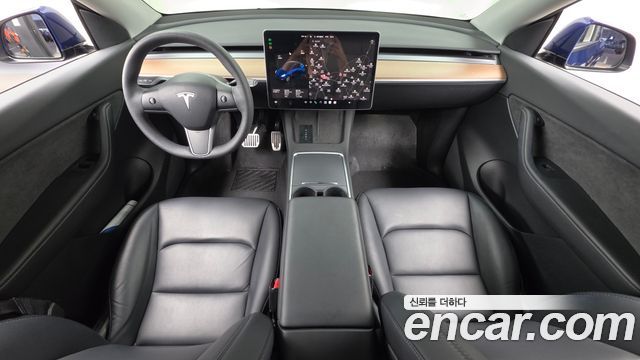 Tesla Model Y 2022 — photo 10