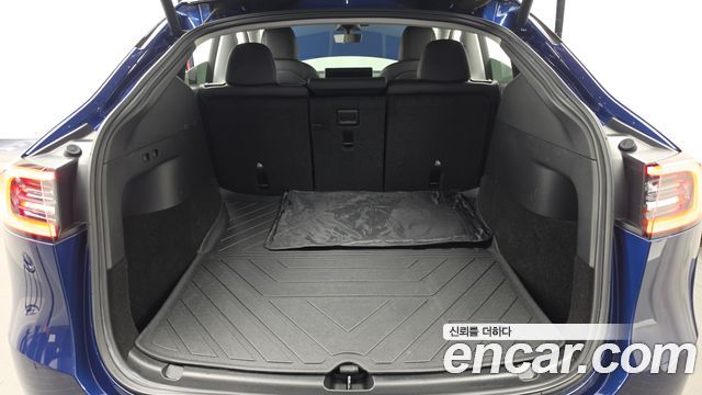 Tesla Model Y 2022 — photo 26