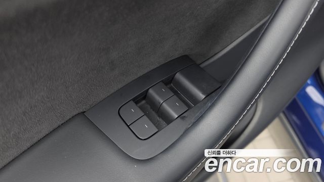 Tesla Model Y 2022 — photo 27