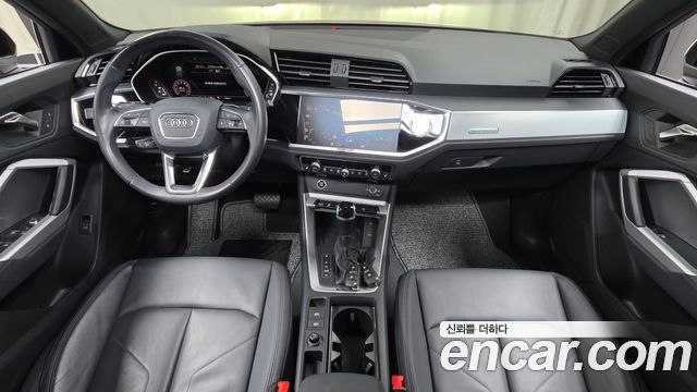 Audi Q3 2024 — photo 10