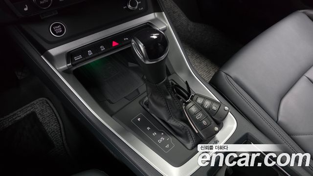 Audi Q3 2024 — photo 12