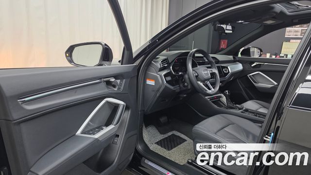 Audi Q3 2024 — photo 13